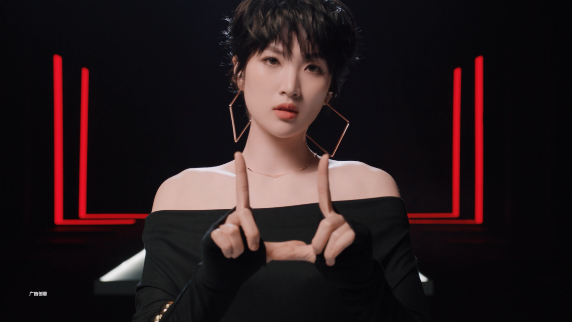 姚安娜：逐梦演艺圈，用行动证明自己 