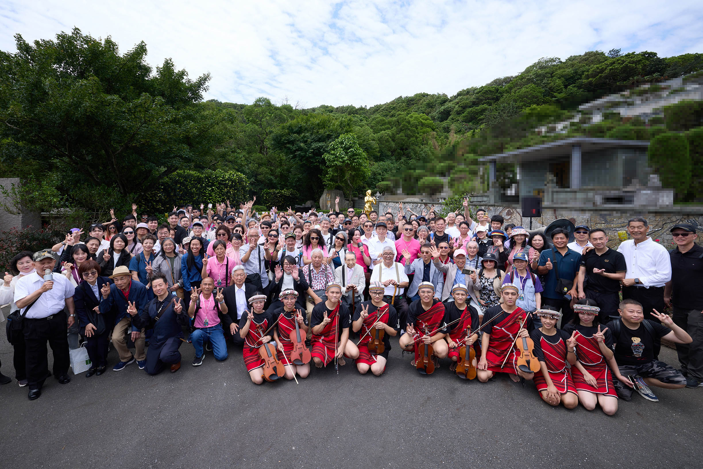 筠园音乐会暖心—— 邓丽君逝世30周年 花海藏密语“爱你爱我” 