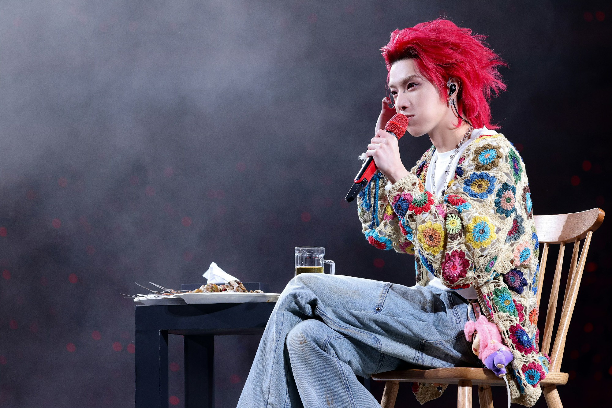 华晨宇火星演唱会青岛站热力开唱 上演极致浪漫的视听盛宴