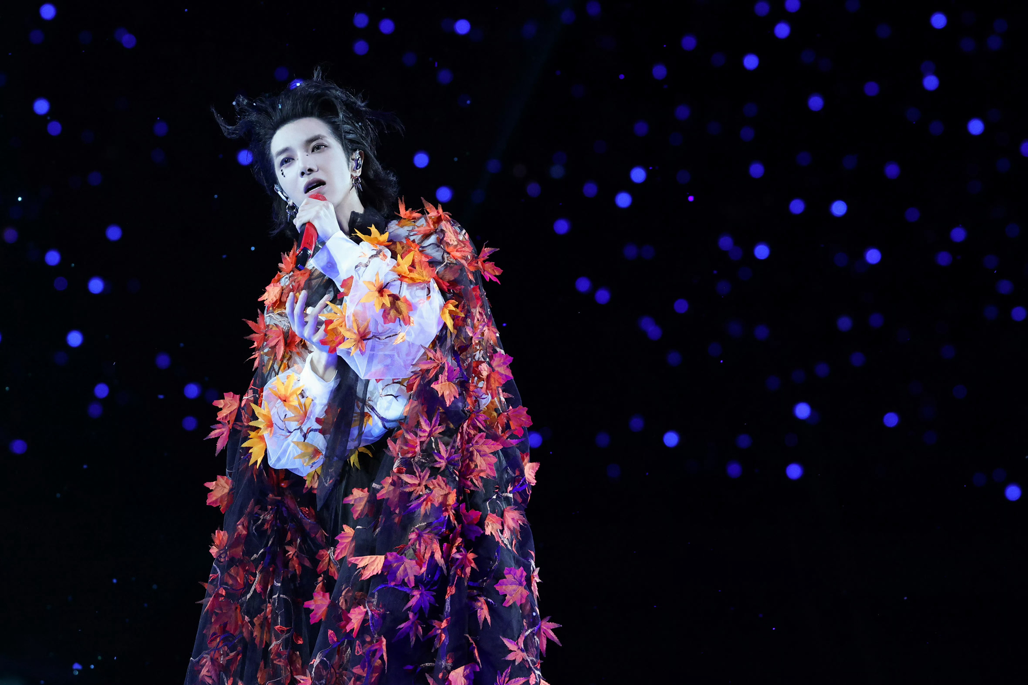 华晨宇火星演唱会郑州开唱 中西乐交融编曲再升级 