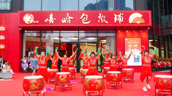 嘻哈包袱铺全国布局再落一子！邯郸道剧场盛大开业，高晓攀亲临华北第二站揭牌！