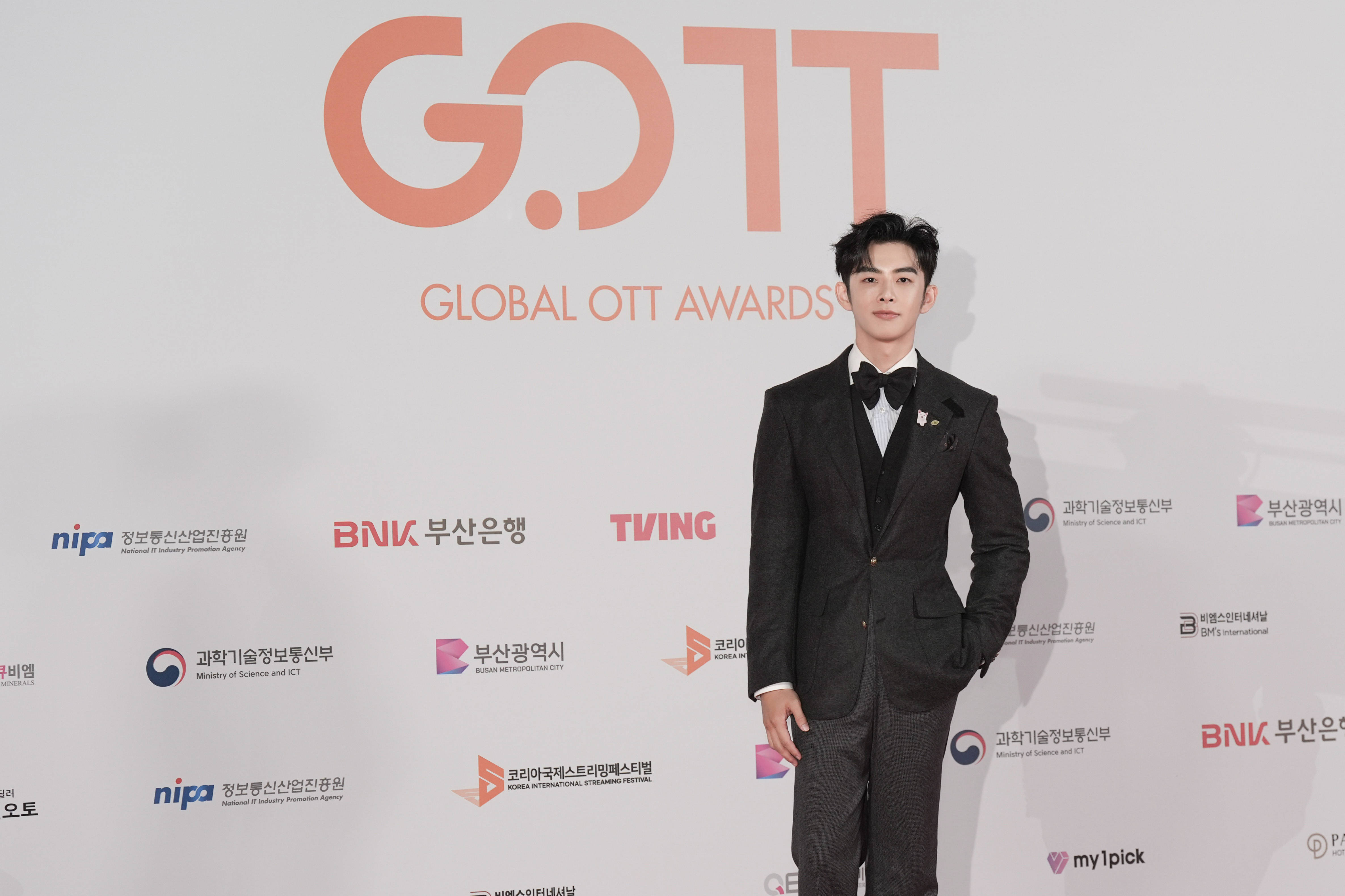 从练习生到国际舞台！萧子墨、Anson Kong 江生 睽违11年再合体！ 默契依旧！