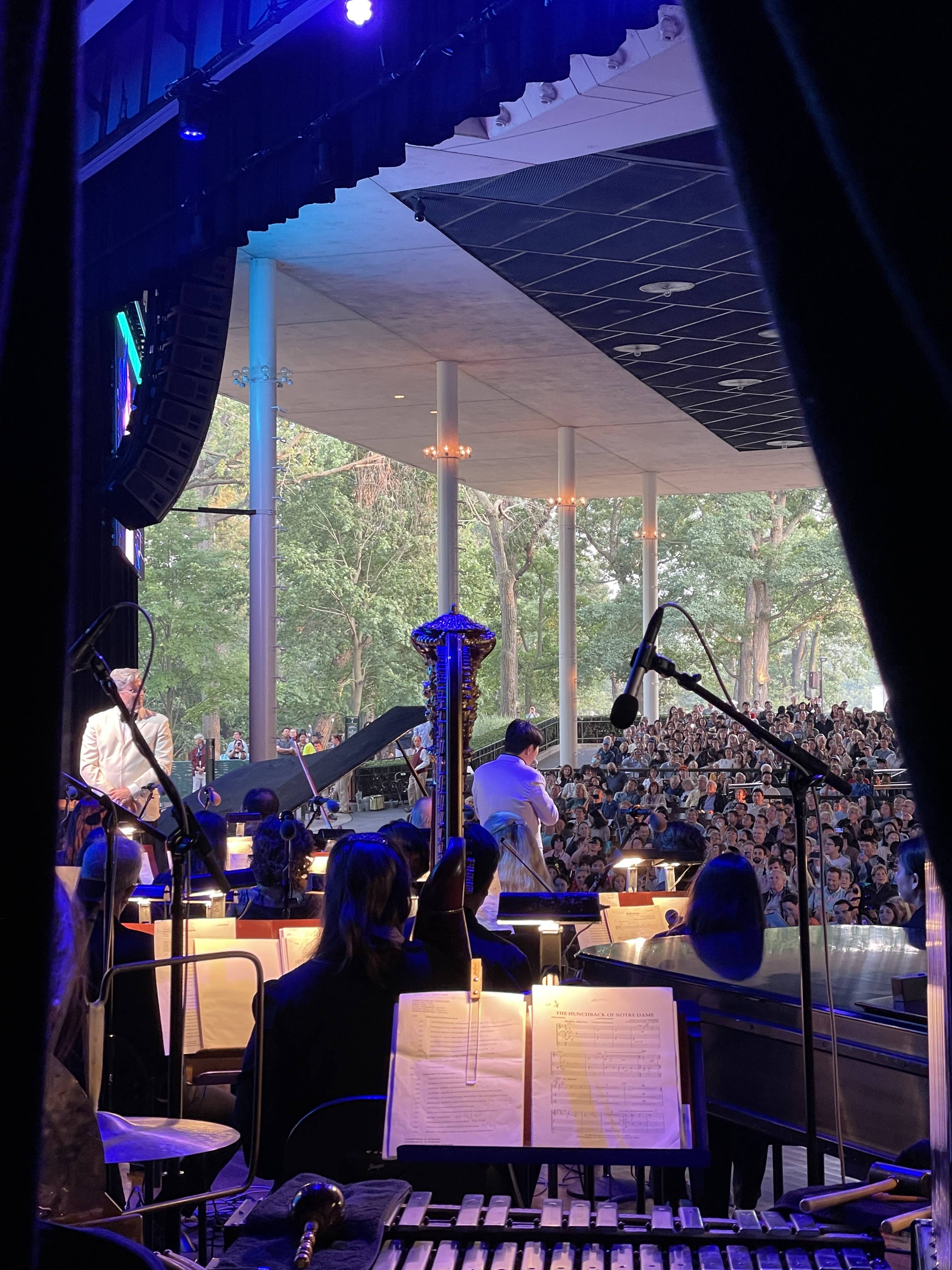 郎朗重返成名地拉维尼亚音乐节，携手芝加哥交响乐团再现“神级现场” 