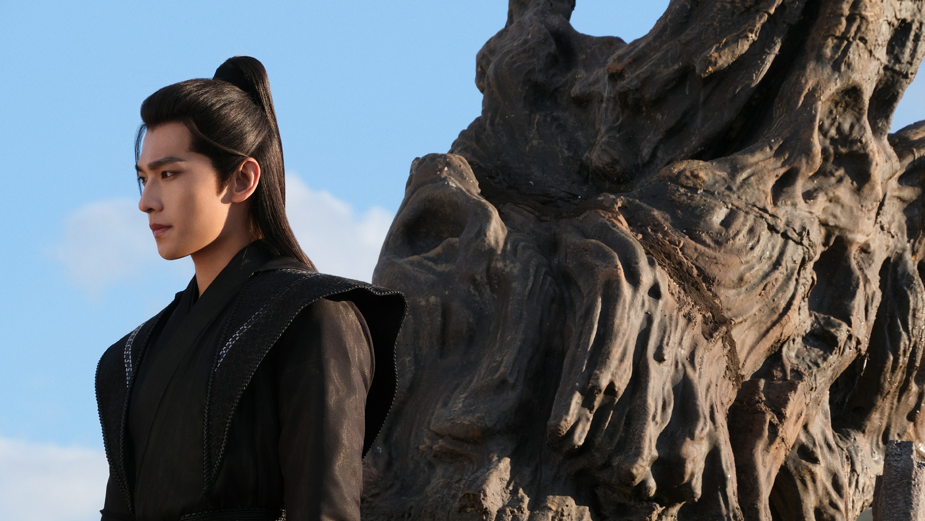 杨洋《凡人修仙传》口碑热度双丰收 豆瓣开分7.5热血逆袭引爆夏天