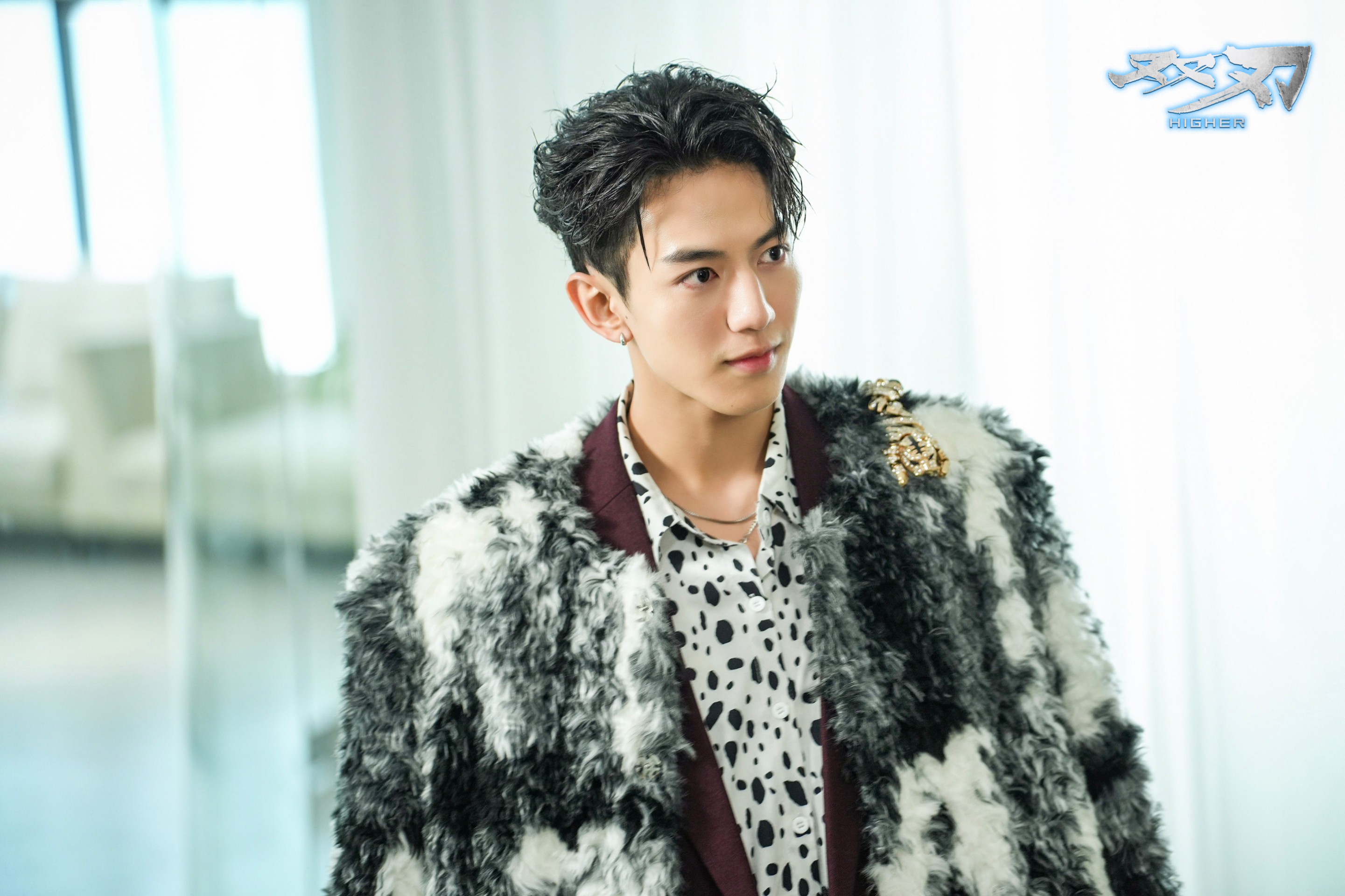 继《念念有词》后又一作品《双刃》开播 马来西亚新人演员业文Kevin挑战多面角色引期待 