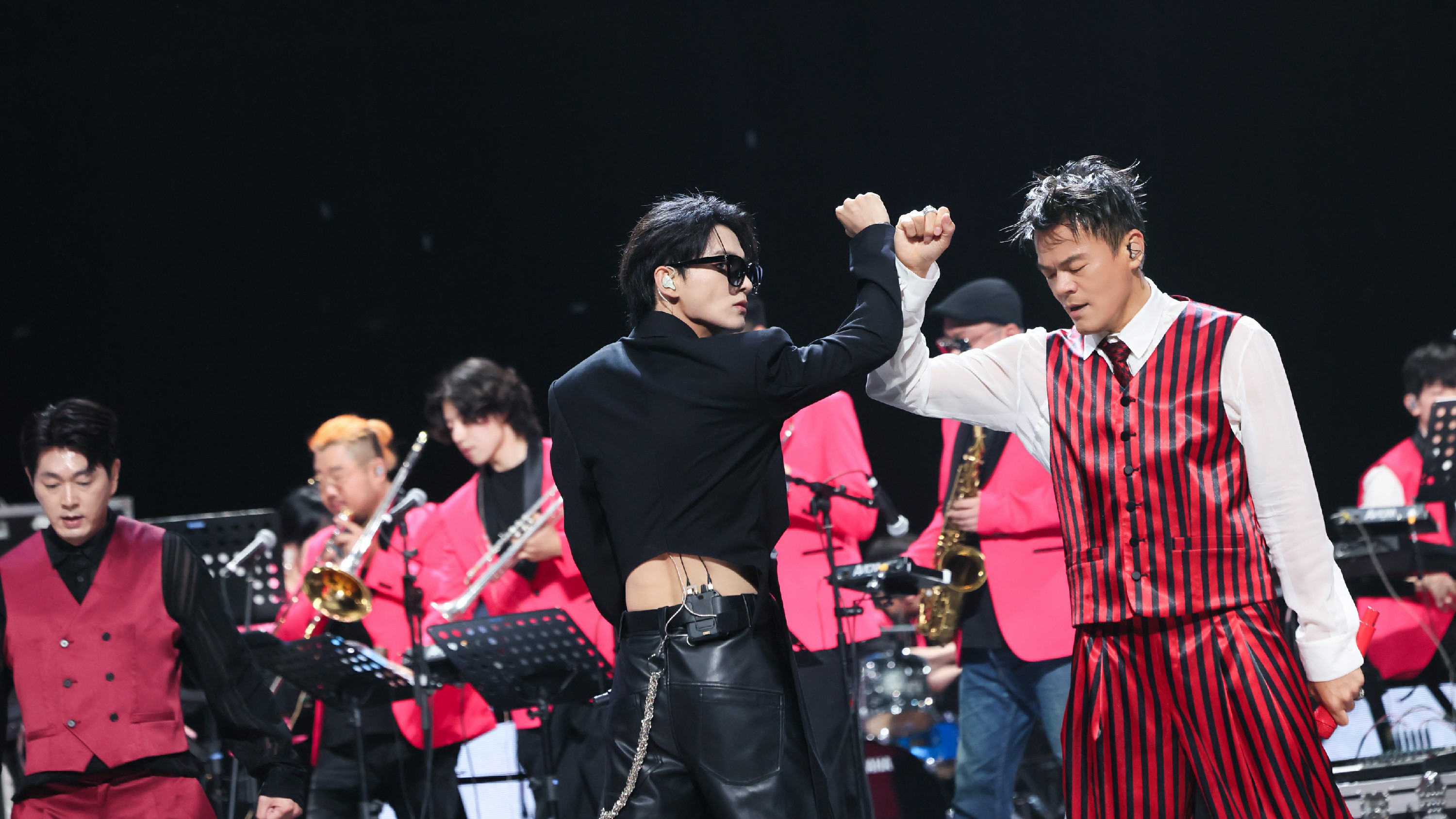 姚琛斩获TMEA“年度突破实力艺人” 不断突破自我定义新一代全能型艺人 