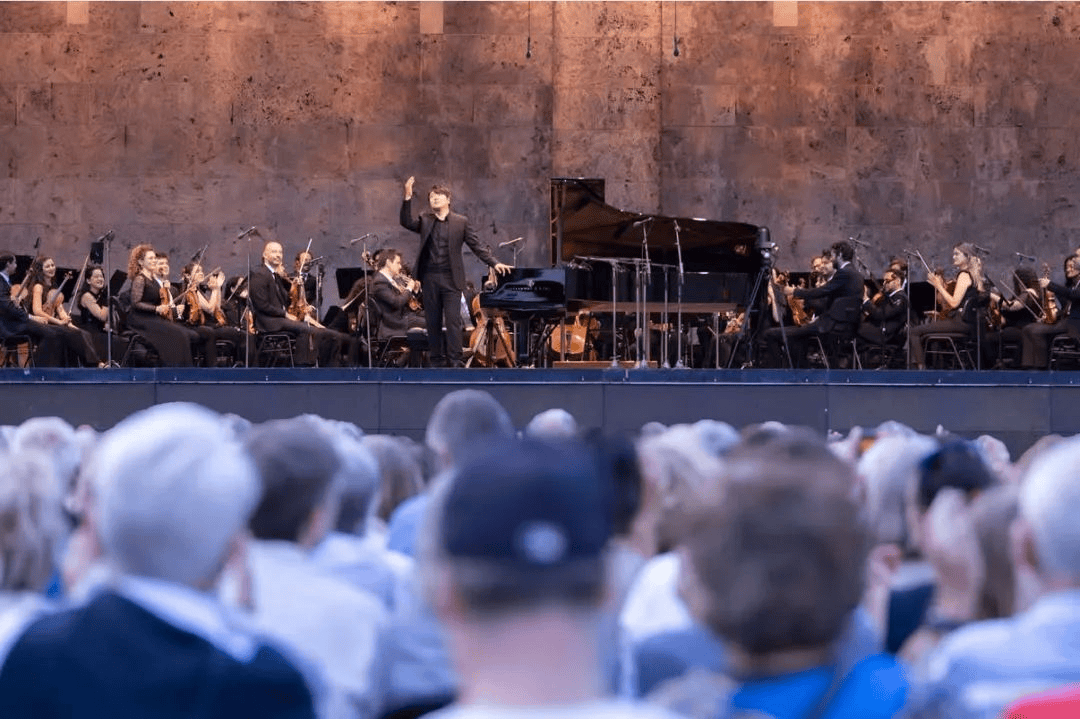 郎朗，“让古典乐再次狂欢！” 