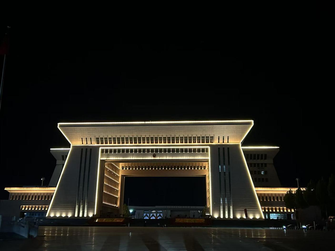 千年驿站，百味交融：在霍尔果斯邂逅丝路风情与舌尖盛宴 