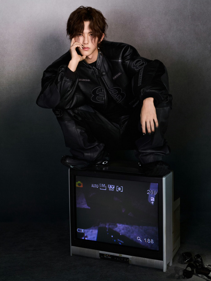 001OXMtPgy1i3bewn2q4yj63bb4f3b2c02