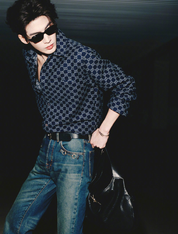 001OXMtPgy1ib39x63btzj61jk20x4qp02