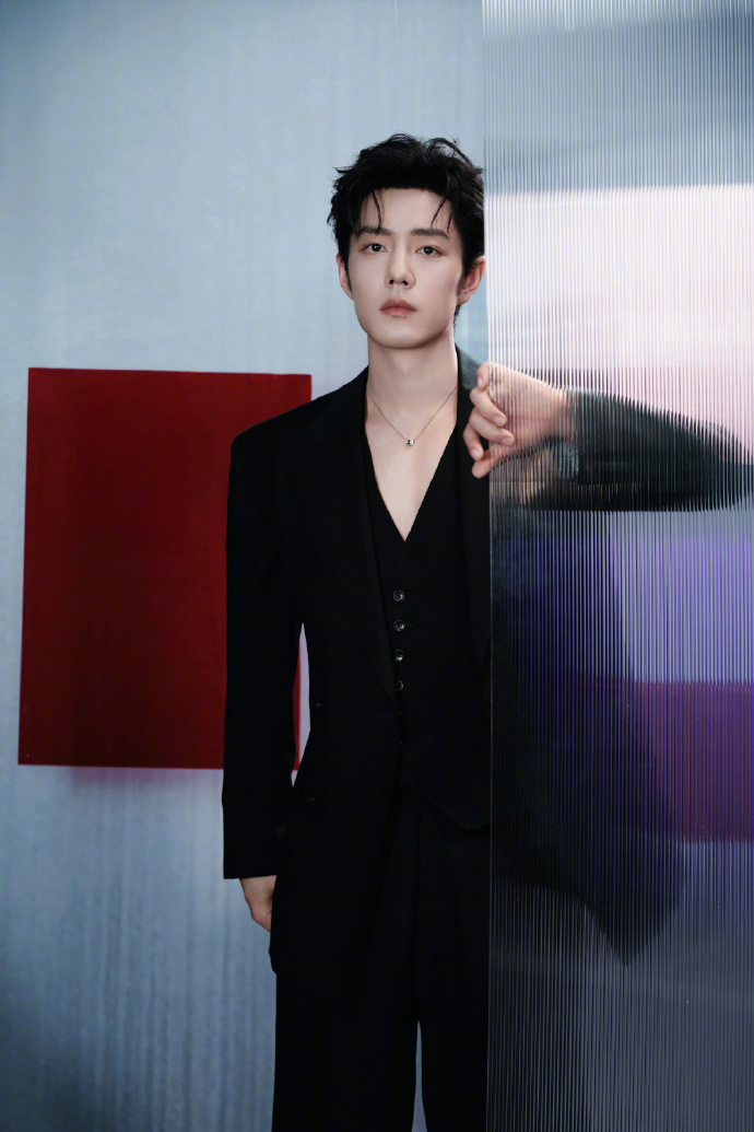 001OXMtPgy1ibdnni6ux5j61jk2bce8102